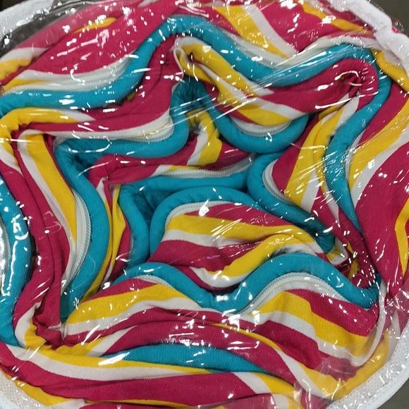 novafoam Roll-Out Memory Foam Lounger, Reversible - Picture 8 of 16